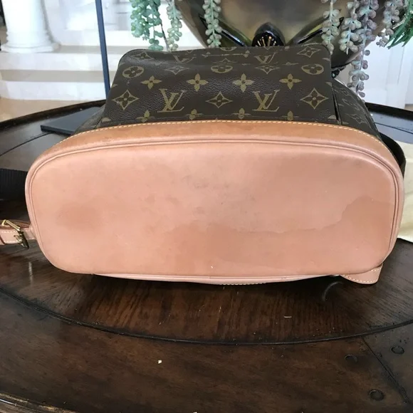 Louis Vuitton Unisex Montsouris GM Backpack - Picture 9 of 17